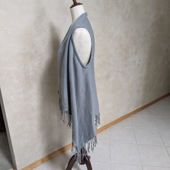 Pure Handknit Open Front Vest - Picture 2 of 5